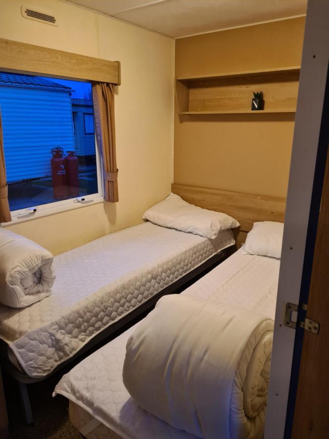 Cosy, Family Caravan Near The Beach Clacton-on-Sea Kültér fotó